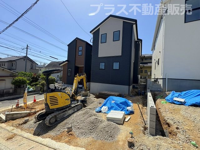 【玄関】 | 福岡市南区長住1丁目2期　3号棟（全4棟）【仲介手数料無料・0円】 | 施工例。施工例は完成時と異なる場合があります。
