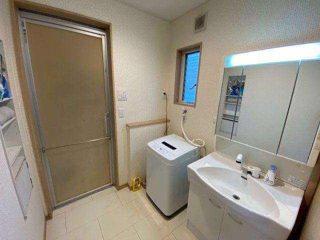 築浅　オール電化戸建　成田市本城中古戸建の独立洗面台