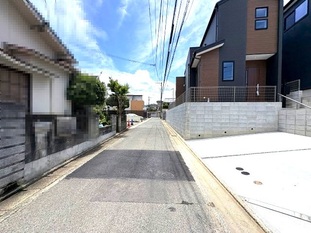 【その他】 | 福岡市南区長住1丁目2期　4号棟（全4棟）【仲介手数料無料・0円】 | 現地写真。前面道路です。