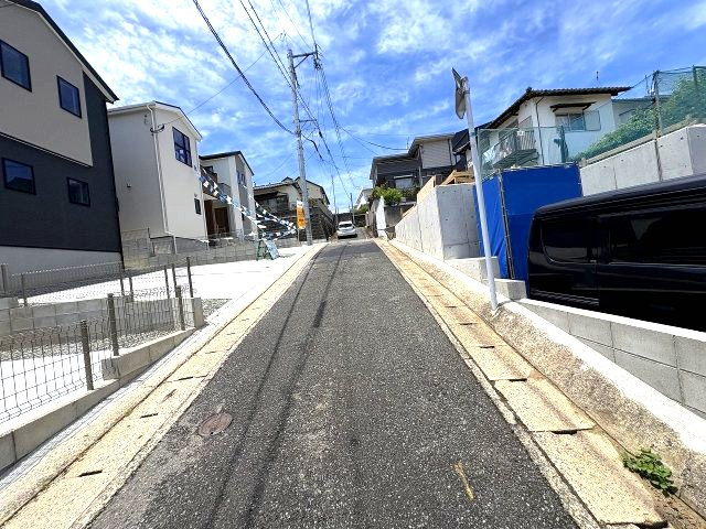 【その他】 | 福岡市南区長住1丁目2期　4号棟（全4棟）【仲介手数料無料・0円】 | 現地写真。前面道路です。