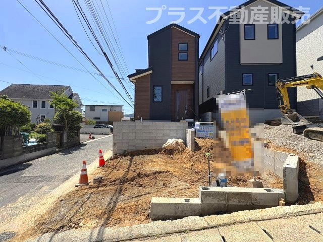 【外観】 | 福岡市南区長住1丁目2期　4号棟（全4棟）【仲介手数料無料・0円】 | 現地写真。プラス不動産販売なら、現場の全ての棟をまとめてご見学頂けます。
