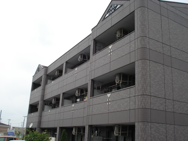 ＷｅｓｔＳｉｄｅひたち野Ⅲの外観|外観写真（昼）