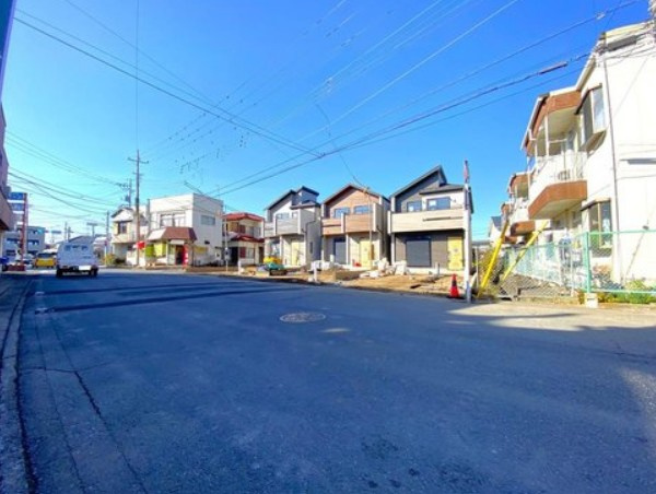【新築】鶴ヶ島市上広谷３期 １号棟の前面道路含む現地写真