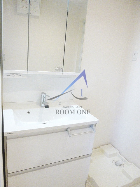 ジラソーレ （BELS認証物件）の洗面所|独立洗面台です。