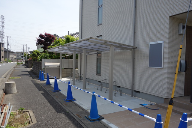 メゾン　ラングレーのその他共用部分|屋根付き駐輪スペース