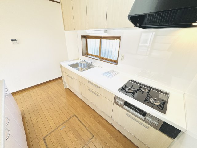 伊勢崎市西久保町1丁目　中古住宅のキッチン
