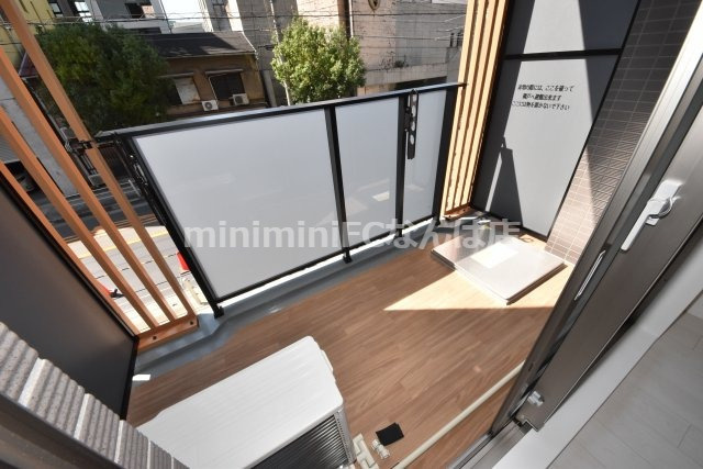 レオンコンフォート難波クレア のバルコニー