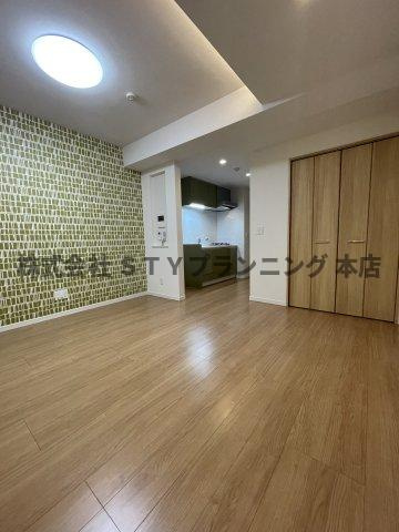 仲介手数料0円グランルクレ新栄イーストの居間・リビング