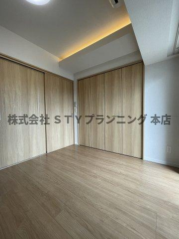 仲介手数料0円グランルクレ新栄イーストの洋室