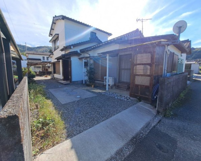 【外観】 | 高知県高岡郡日高村下分　中古住宅