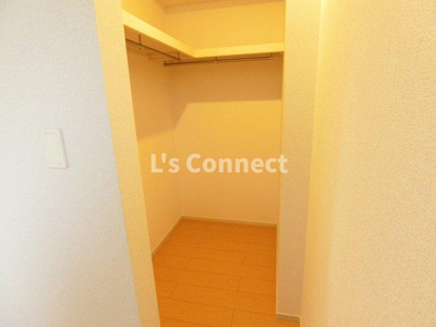 【収納】 | ソラーナⅡ | ウォークインクローゼットでお荷物もすっきり収納。