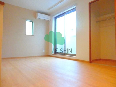 【居間・リビング】 | REGALEST大橋Me-ry2(レガレスト大橋ミライ2) | アレンジ自由自在の広々空間です！