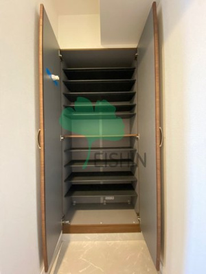 【玄関】 | レブリアント板付 | 下駄箱もしっかりついてます！