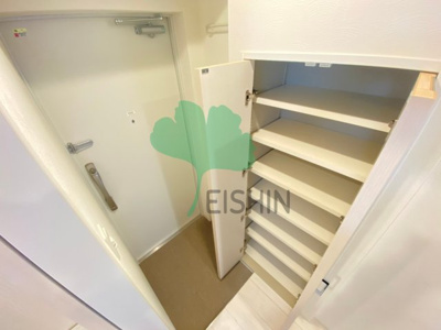 【玄関】 | ギャラクシー博多駅北 | 下駄箱もしっかりついてます！