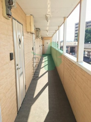  | レジデンス諸岡