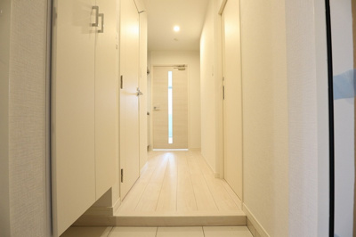 【玄関】 | ラ・シックサヴォイ | 下駄箱もしっかりついてます！