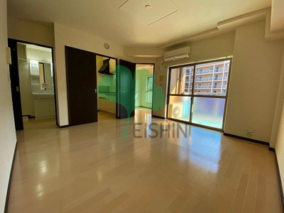 【居間・リビング】 | スカイシャトレ空港南 | アレンジ自由自在の広々空間です！