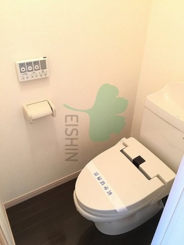 レジデンス諸岡のトイレ|清潔感のあるトイレです。