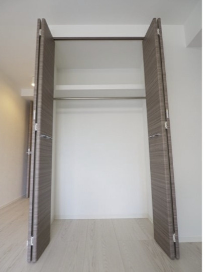 レオーネ方南町の収納