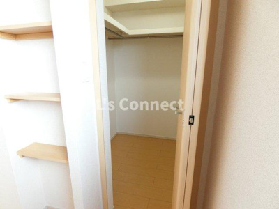 【収納】 | ソラーナ | ウォークインクローゼットでお荷物もすっきり収納。