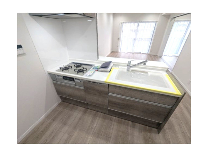 ライオンズマンション東大島第二のキッチン|～食器洗浄乾燥機付のキッチン写真～