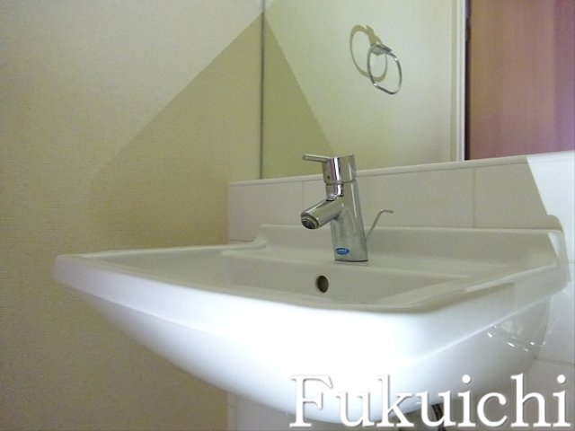 ドルチェ目黒ウエストの独立洗面台