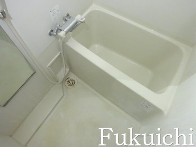 ドルチェ目黒ウエストの浴室