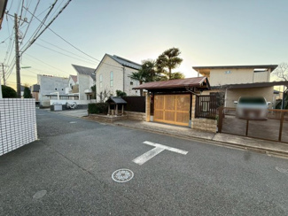 【前面道路含む現地写真】 | 2026年1月23日撮影
ご自宅から現地まで、当社スタッフがお車にて、「お迎え・お送り」をしております。ぜひお気軽にお問い合わせくださいませ♪