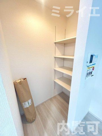 【新築戸建】札幌市東区北46条東14丁目2棟の収納|パントリー
同仕様物件