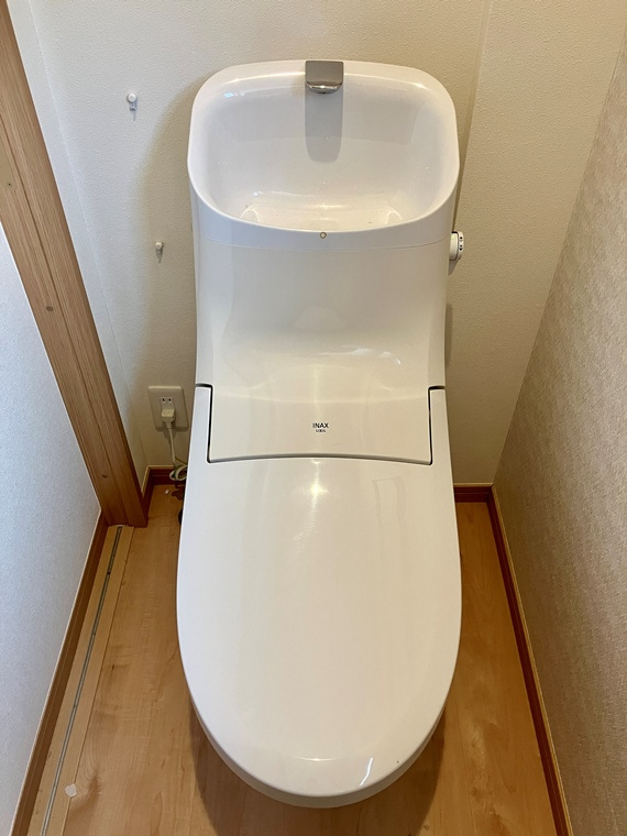 草深戸建のトイレ