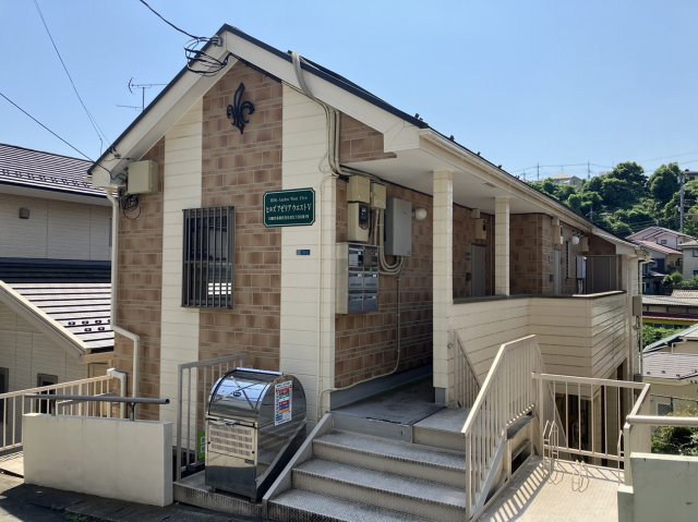 川崎市多摩区西生田５丁目のアパートの外観