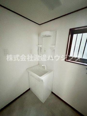 明美の里町一戸建の洗面所