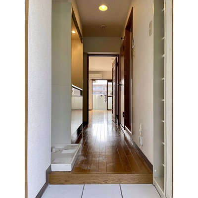 【玄関】 | ☆玄関　※写真は同間取りのお部屋になります