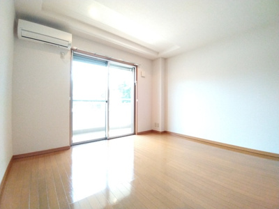 エアコン付きです。