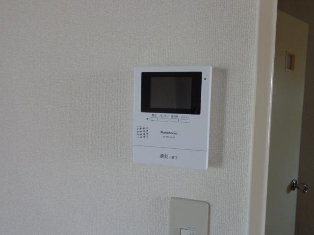 リバティーヒルズの内装|カメラ付インターホン