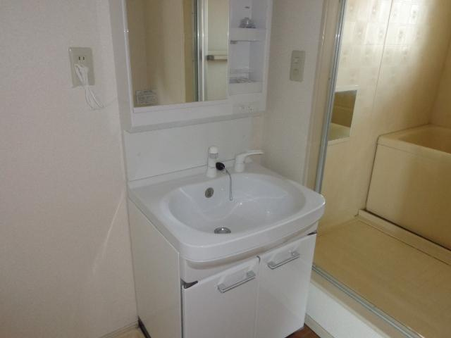 リバティーヒルズの洗面所|洗髪洗面化粧台