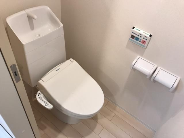 リーセント　カーサのトイレ|シャワー付トイレ