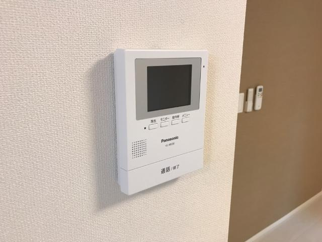 リーセント　カーサの内装|カメラ付インターホン