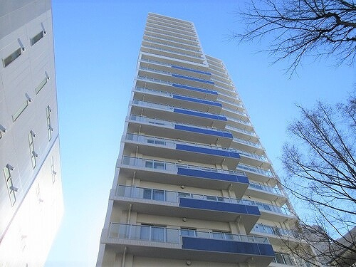 グランアルト天神タワー