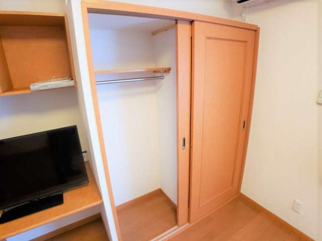 レオパレスグランドゥール太田の内装|豊富な収納スペース