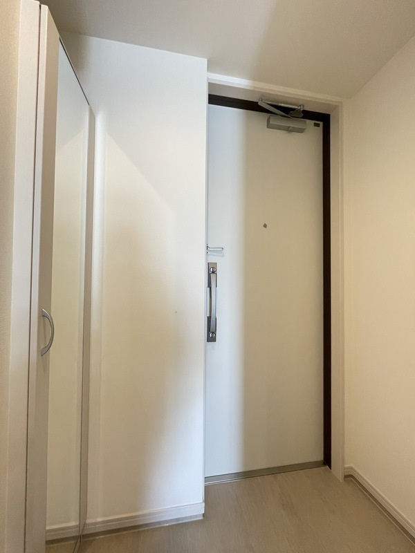 ヴィラ見沼代親水公園の玄関