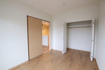 上品に仕上がった明るい室内空間です！