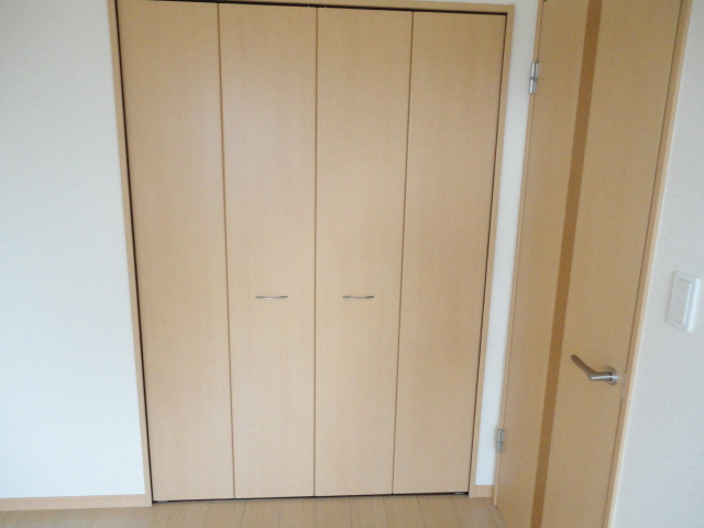 ピュアホワイトの収納|クローゼット