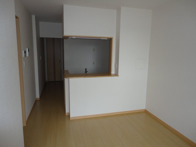 ピュアホワイトのキッチン|キッチンカウンター