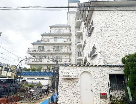 秀和第２奥沢レジデンスの外観