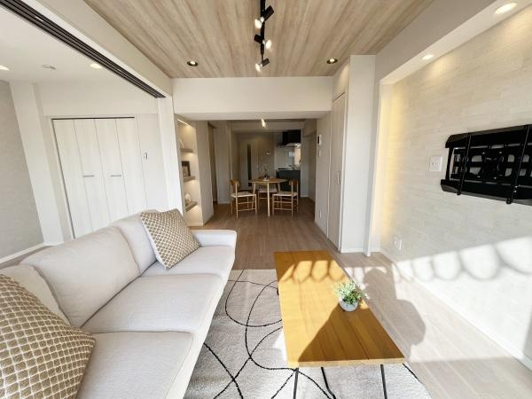 秀和第２奥沢レジデンスの居間・リビング