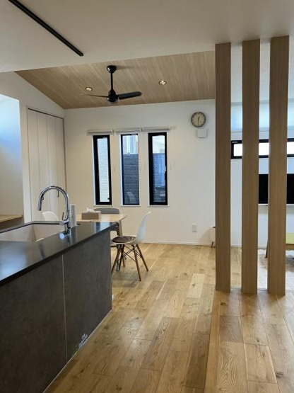 【居間・リビング】