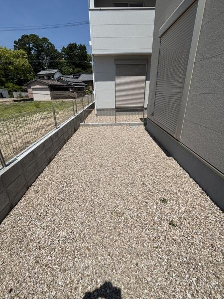 碧南第66照光町　全4棟・4号棟の庭|ウッドデッキやBBQ。想像が膨らむお庭