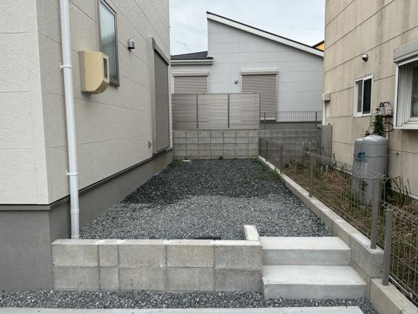 碧南第65尾城町　全6棟・1号棟の庭|ウッドデッキやBBQ。想像が膨らむお庭
