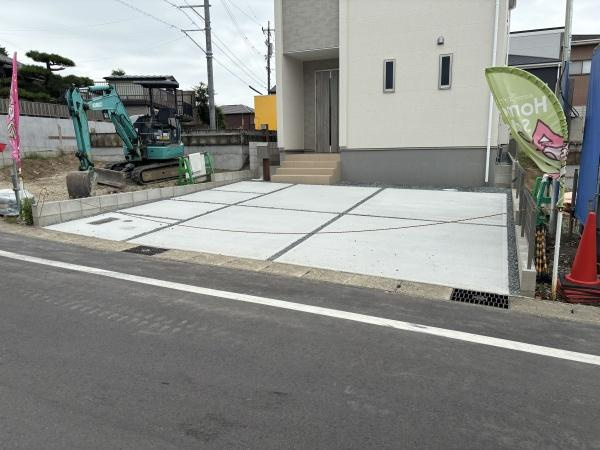 碧南第65尾城町　全6棟・4号棟の駐車場|２台駐車できます！